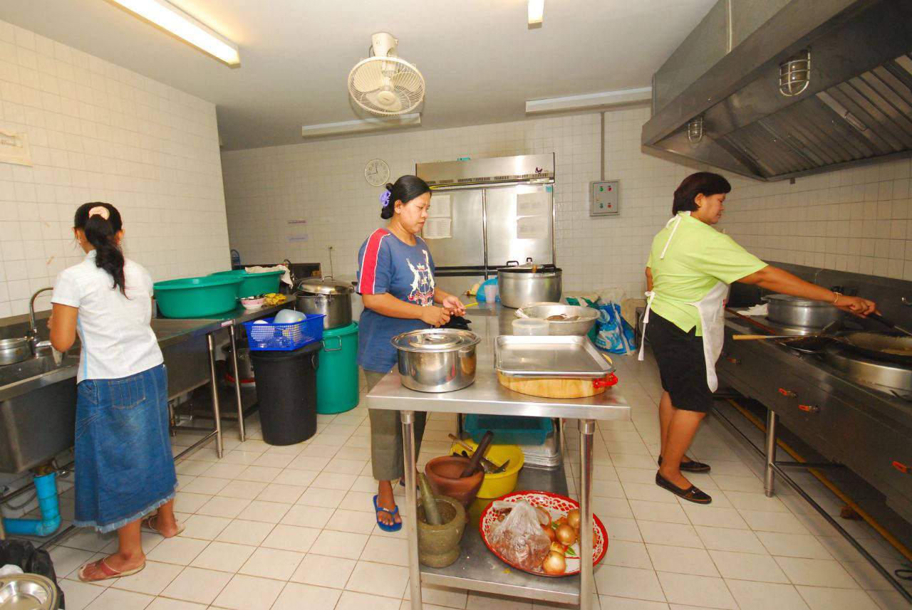 Phuket Sunshine Village - The Kitchen